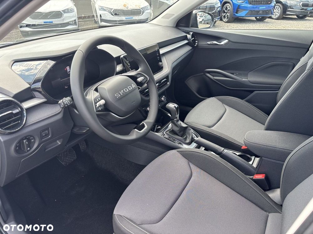Skoda Fabia 1.0 TSI Drive DSG - 10