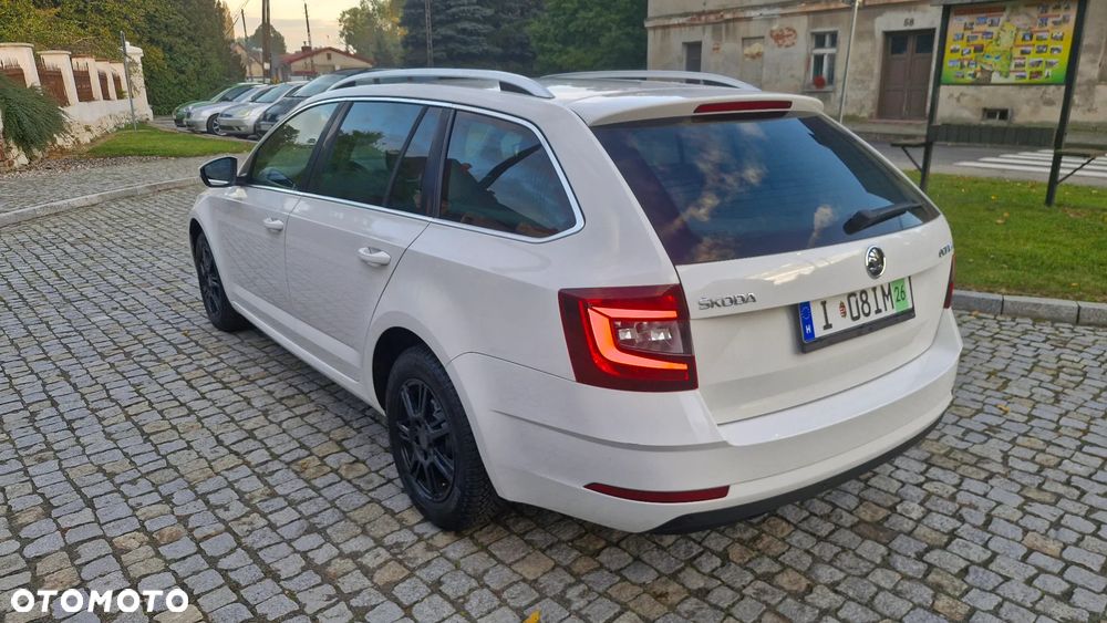 Skoda Octavia - 10
