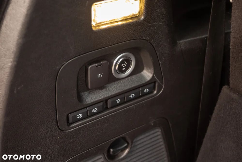 Ford S-Max 2.0 TDCi Titanium - 21