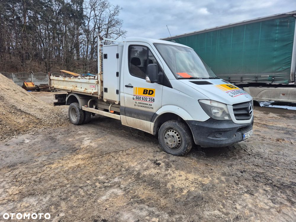 Mercedes-Benz 513 - 2