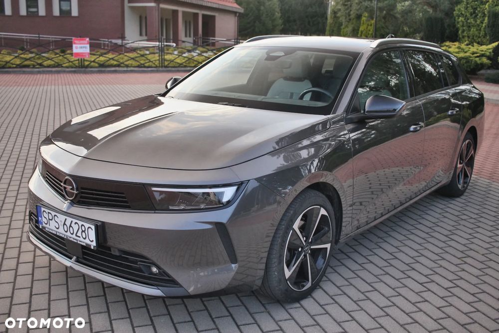 Opel Astra 1.2 Turbo Elegance - 2