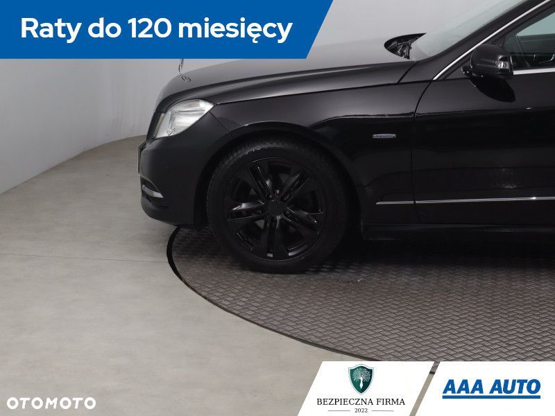 Mercedes-Benz Klasa E - 16