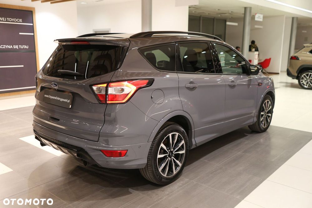 Ford Kuga - 16