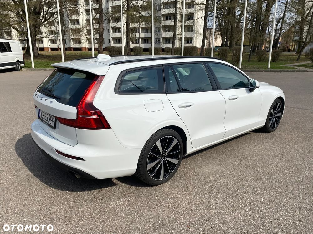 Volvo V60 B3 B Momentum Core - 9