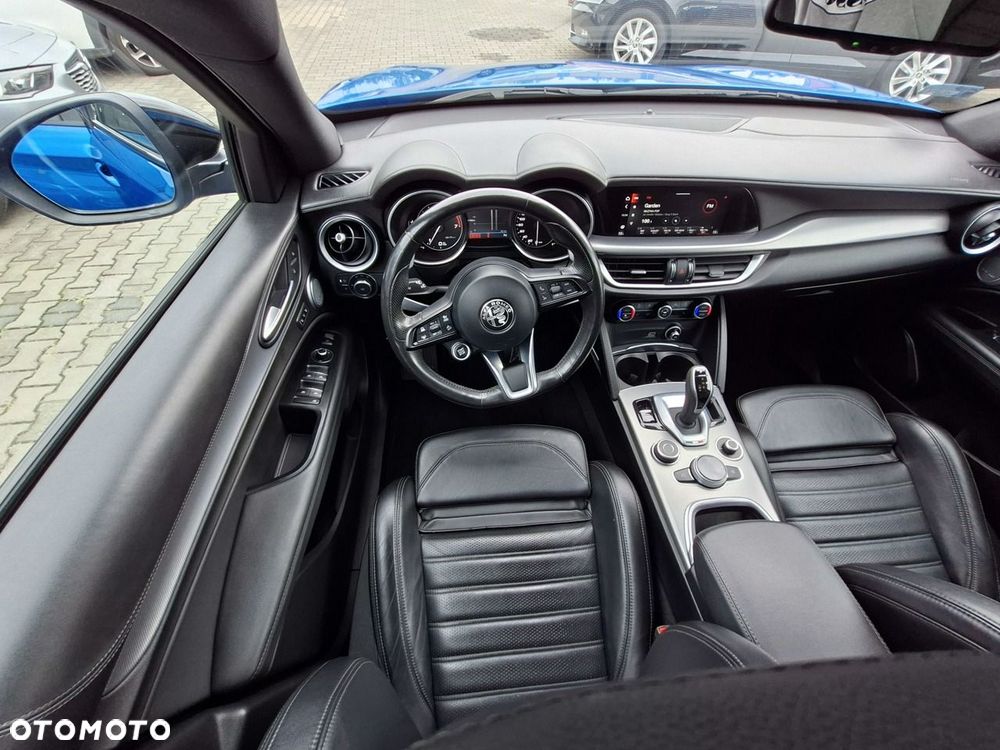 Alfa Romeo Stelvio - 23
