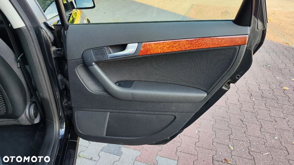 Audi A3 Sportback 1.6 Ambiente - 25