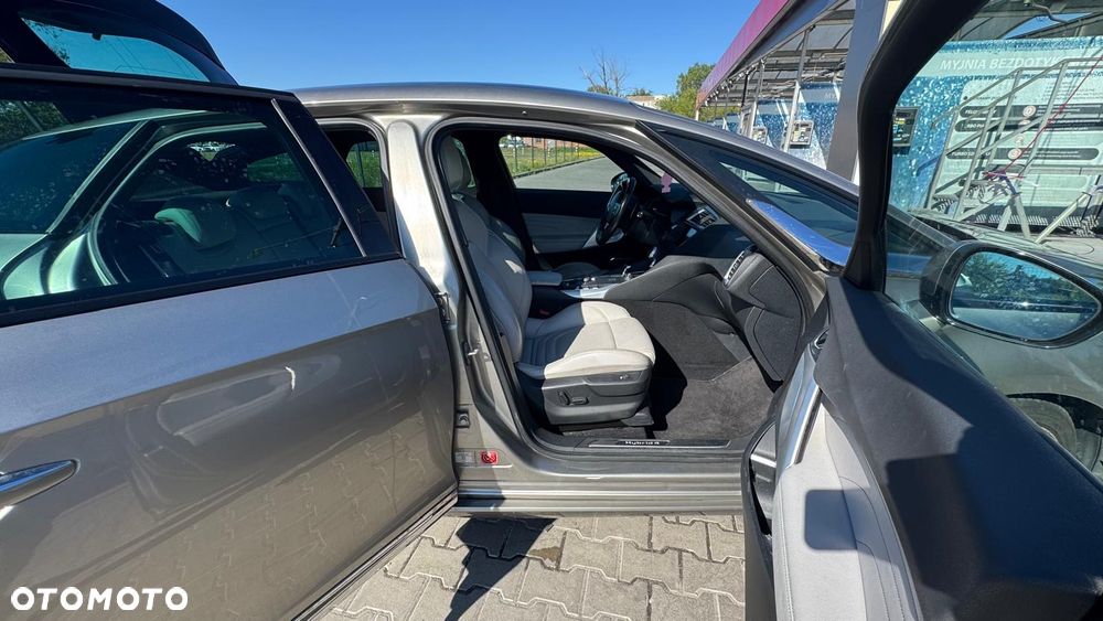Citroën DS5 2.0 HDi Hybrid4 SoChic MCP - 11