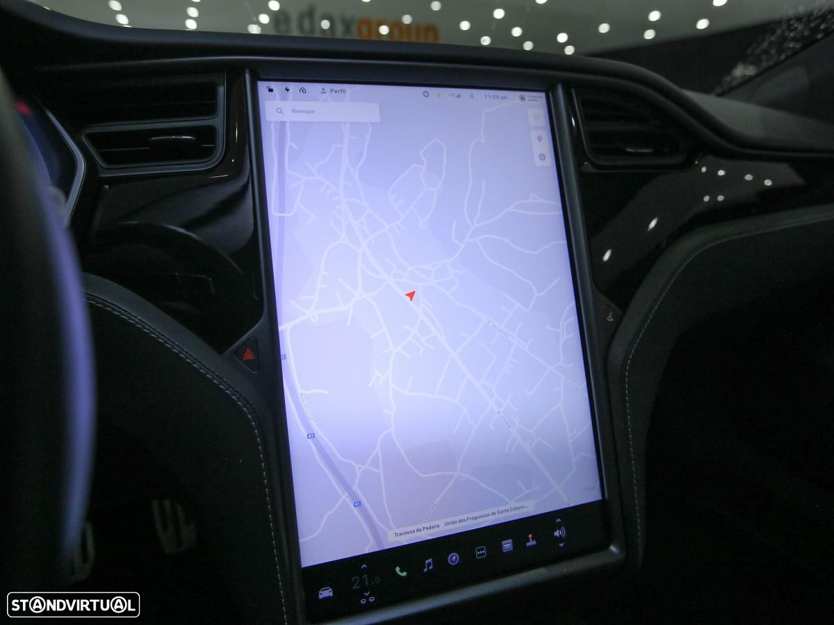 Tesla Model S Ludicrous Performance - 16
