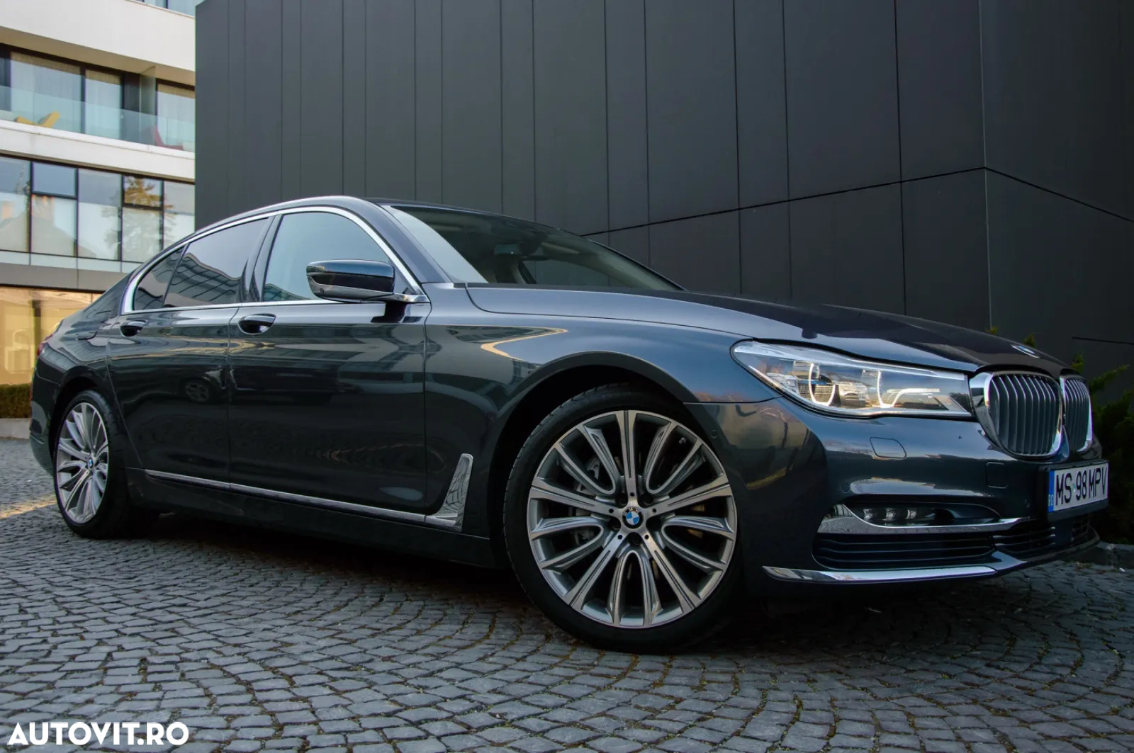 BMW Seria 7 740d xDrive - 9