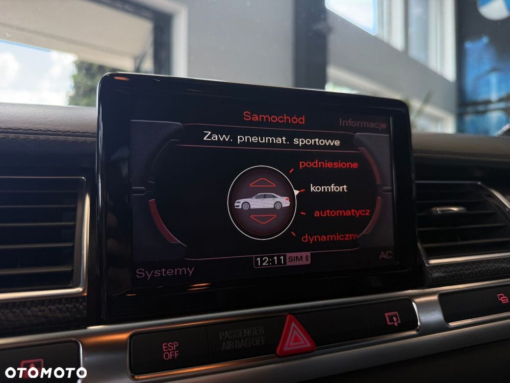 Audi S8 - 33