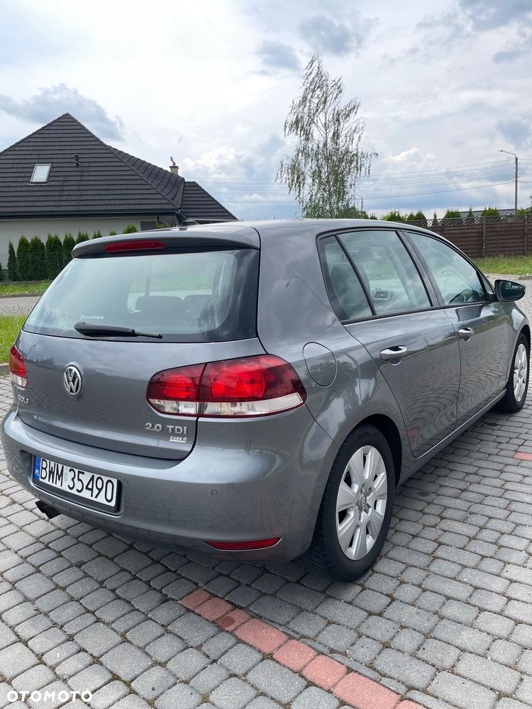 Volkswagen Golf 2.0 TDI Highline - 13