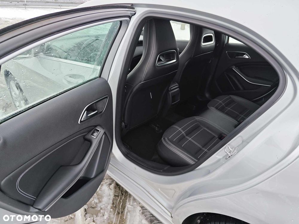 Mercedes-Benz Klasa A 180 CDI BlueEFFICIENCY Edition Style - 13