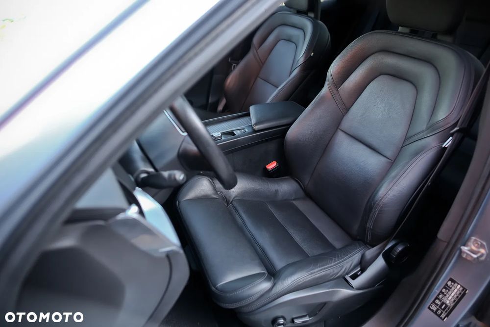 Volvo XC 60 D4 AWD Inscription - 19