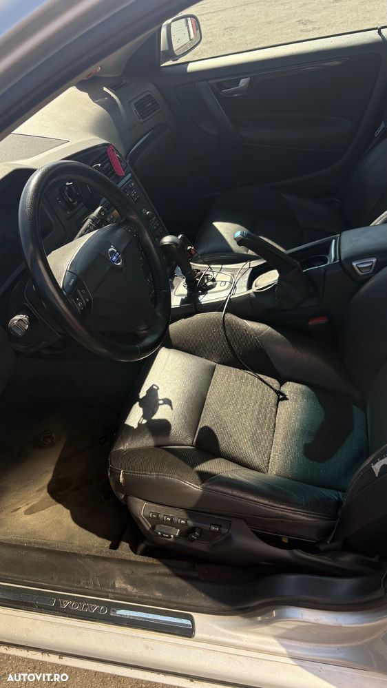 Volvo S60 2.4 D Momentum Geartronic - 8