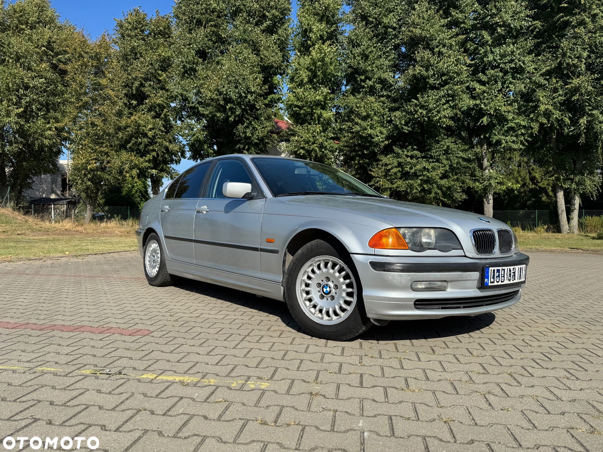 BMW Seria 3 323i - 1