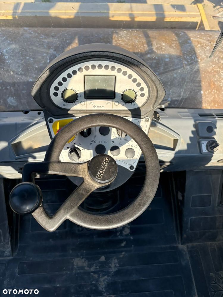 Bomag BW213 D-5 - 12