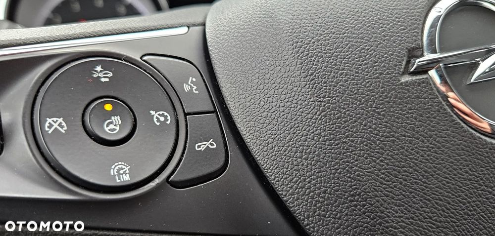 Opel Insignia - 26