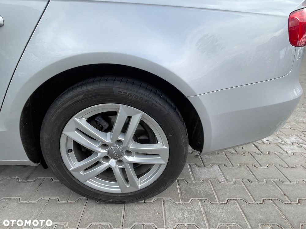 Audi A4 Limousine 2.0 TDI DPF clean diesel multitronic Attraction - 10