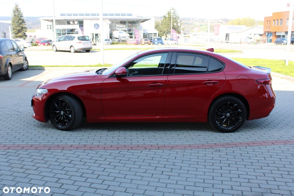 Alfa Romeo Giulia 2.0 Turbo 16V AT8-Q4 Veloce Ti - 12