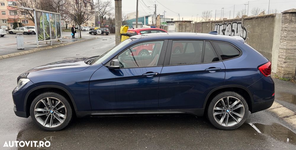 BMW X1 xDrive20d Sport Line - 2