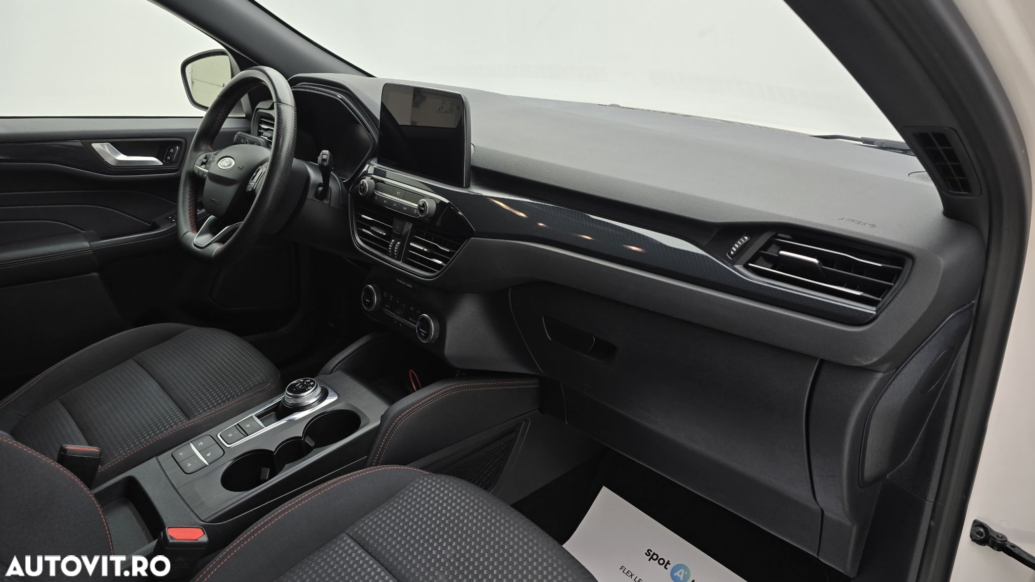 Ford Kuga - 20