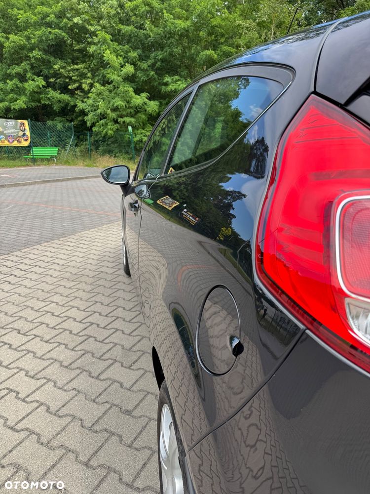 Ford Fiesta 1.0 EcoBoost Titanium - 9