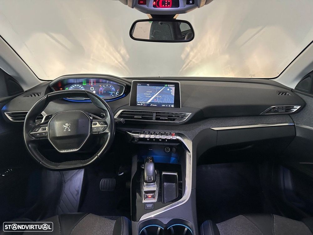 Peugeot 5008 1.2 PureTech Allure EAT6 - 8