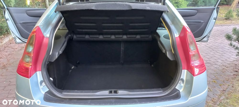 Citroën C4 1.6 16V VTS - 12