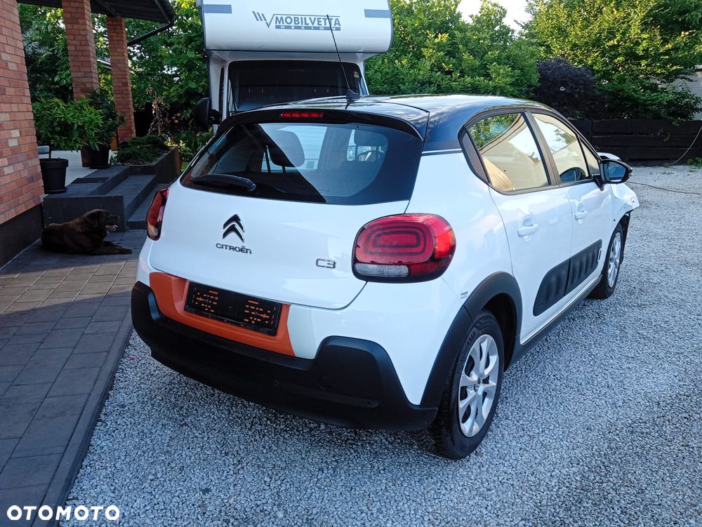 Citroën C3 1.2 PureTech Exclusive - 1