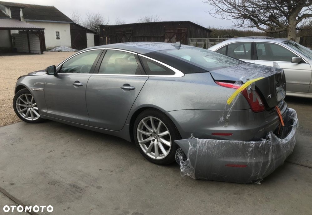 Jaguar XJ 3.0 V6 Kompressor Premium Luxury - 23