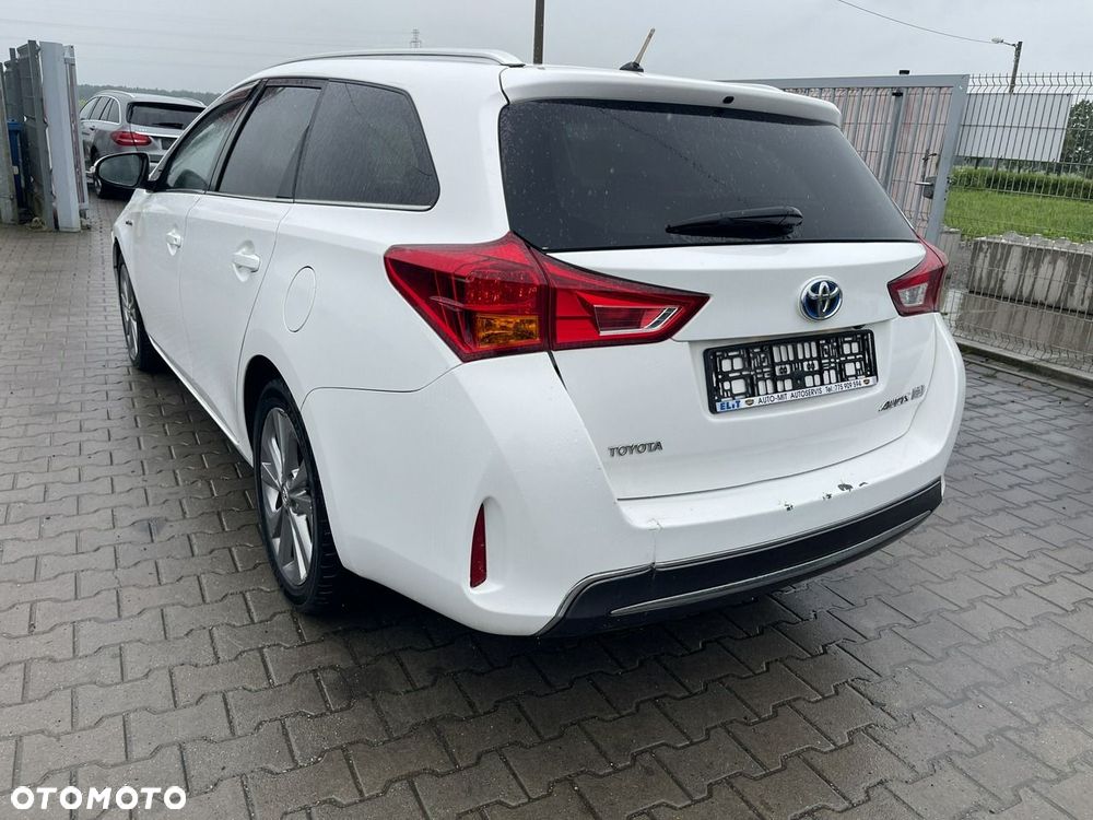 Toyota Auris 1.8 VVT-i Automatik Edition S+ - 2