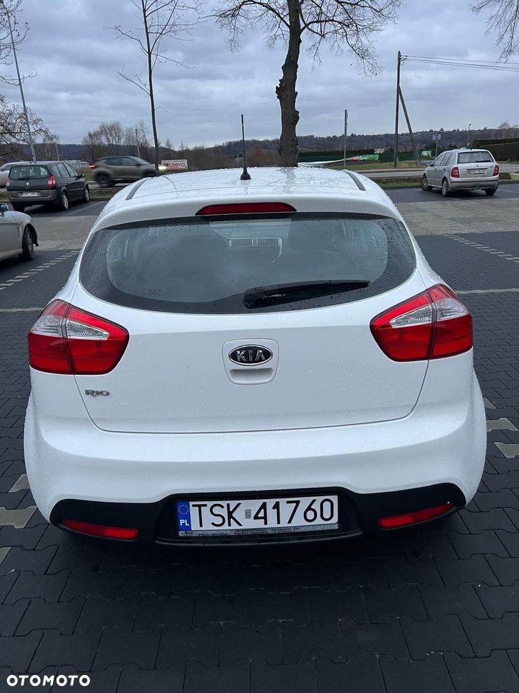 Kia Rio 1.1 crdi M - 9