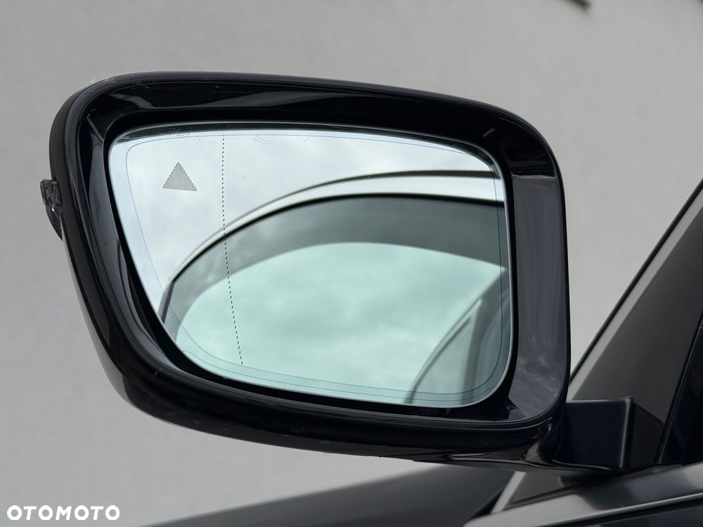 BMW Seria 3 320d xDrive - 11