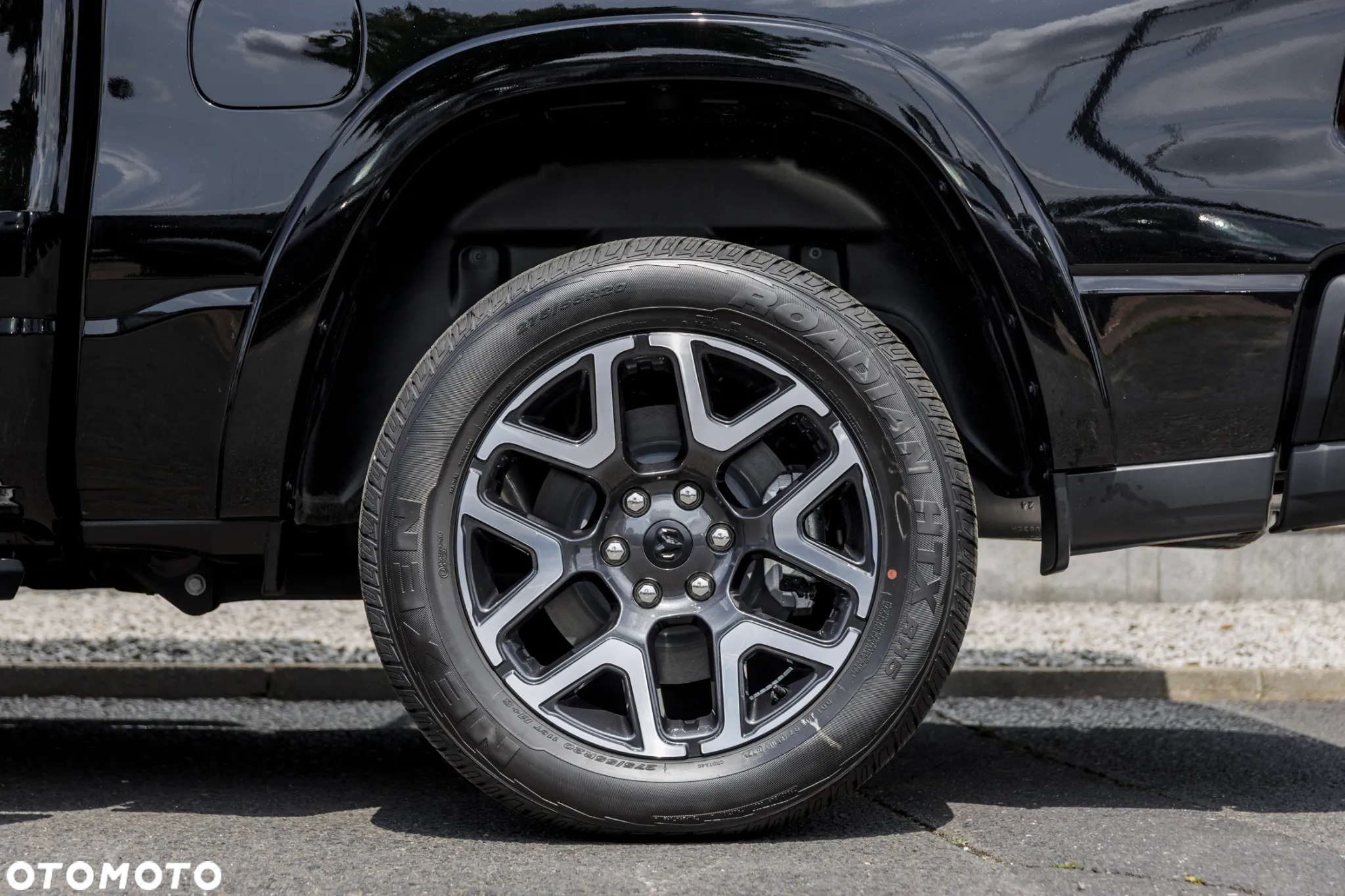 RAM 1500 - 12