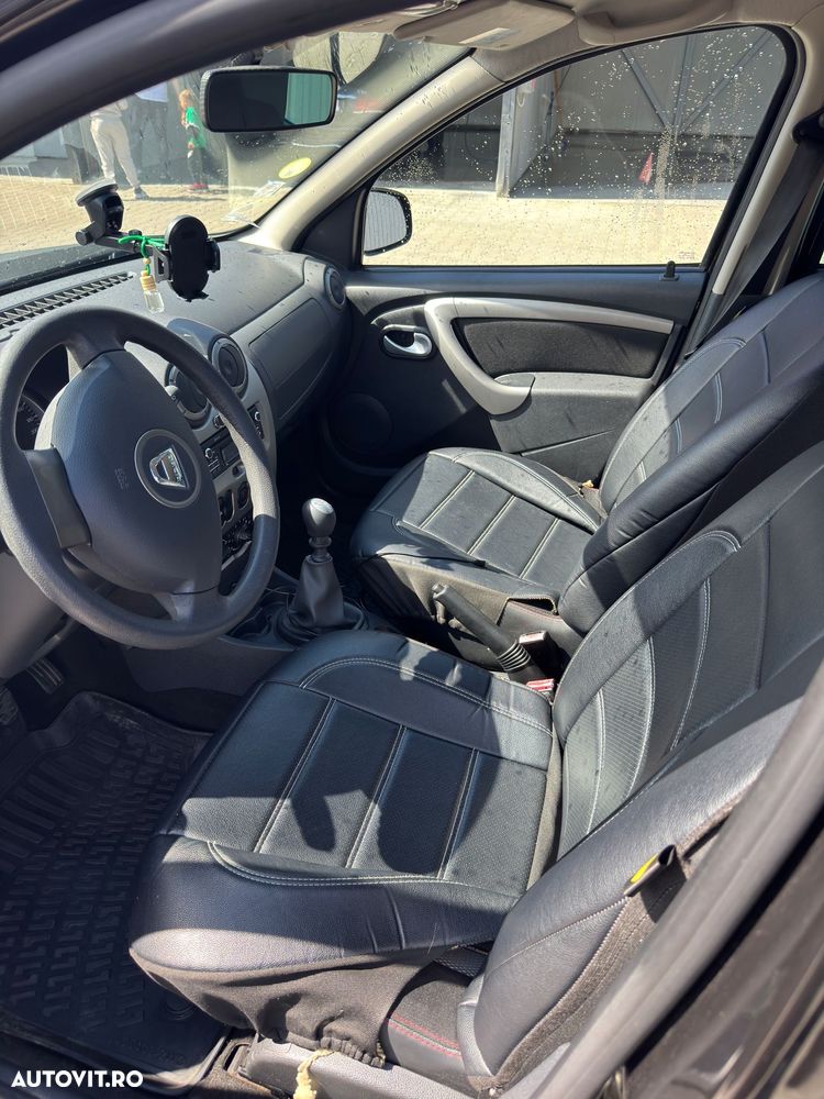 Dacia Duster dCi 110 FAP 4x4 Prestige - 6