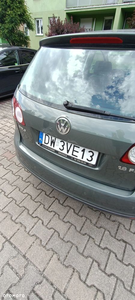Volkswagen Golf Plus 1.6 FSI Comfortline - 3