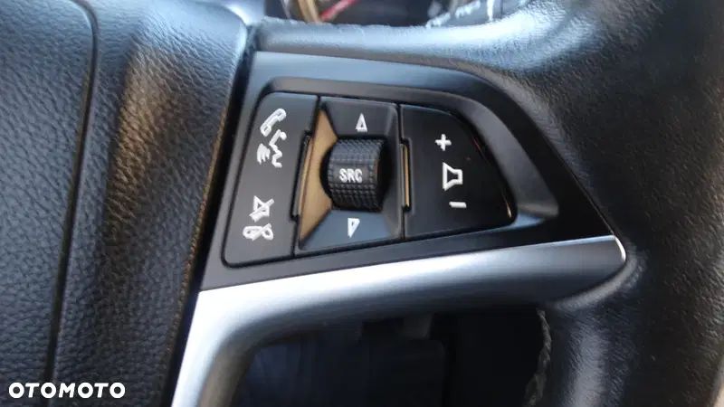 Opel Astra 1.4 T Cosmo - 14