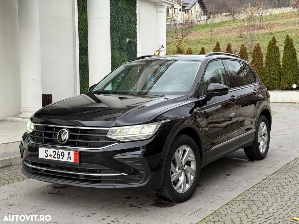 Volkswagen Tiguan - 32