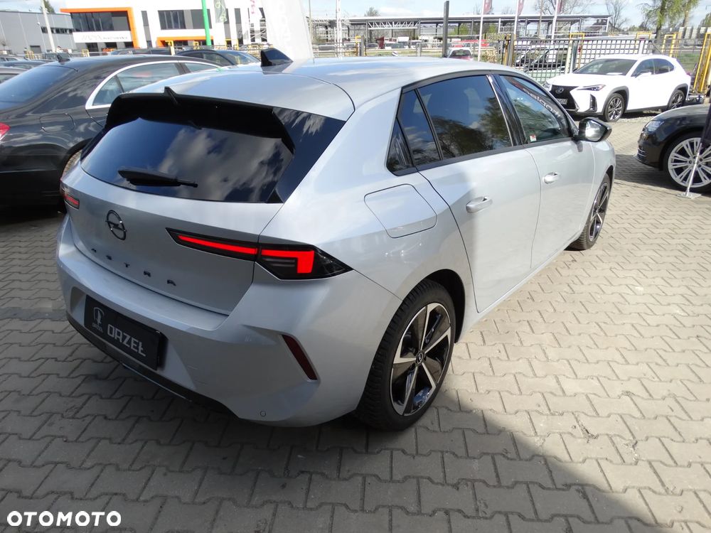 Opel Astra 1.5 D Automatik Ultimate - 25