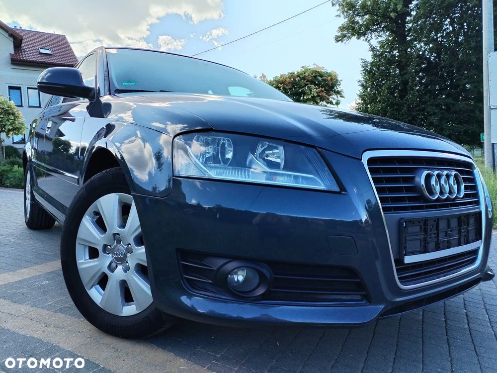Audi A3 Sportback 1.6 Ambiente - 2