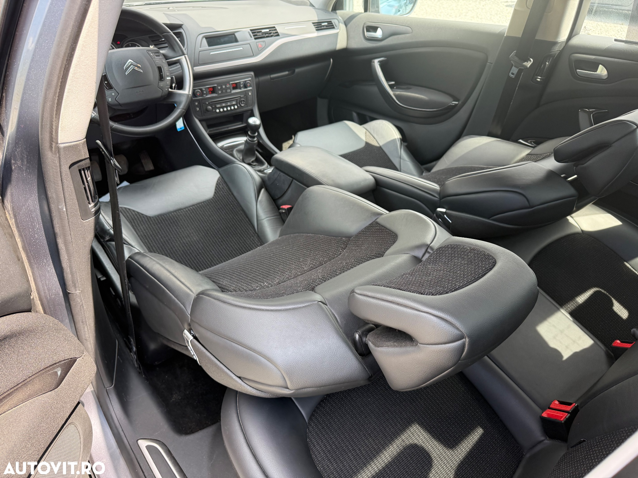 Citroën C5 1.6HDi FAP Susp M X - 20