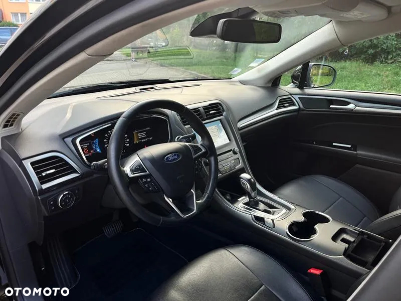 Ford Mondeo - 12