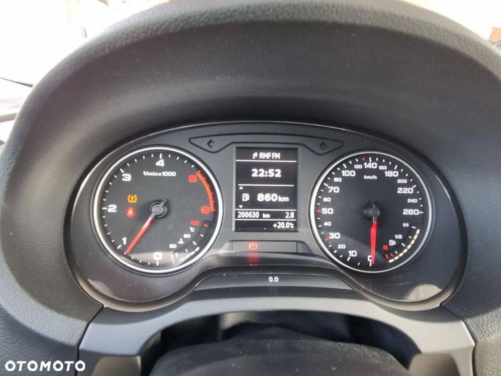 Audi A3 3-drzwiowe 1.6 TDI - 17
