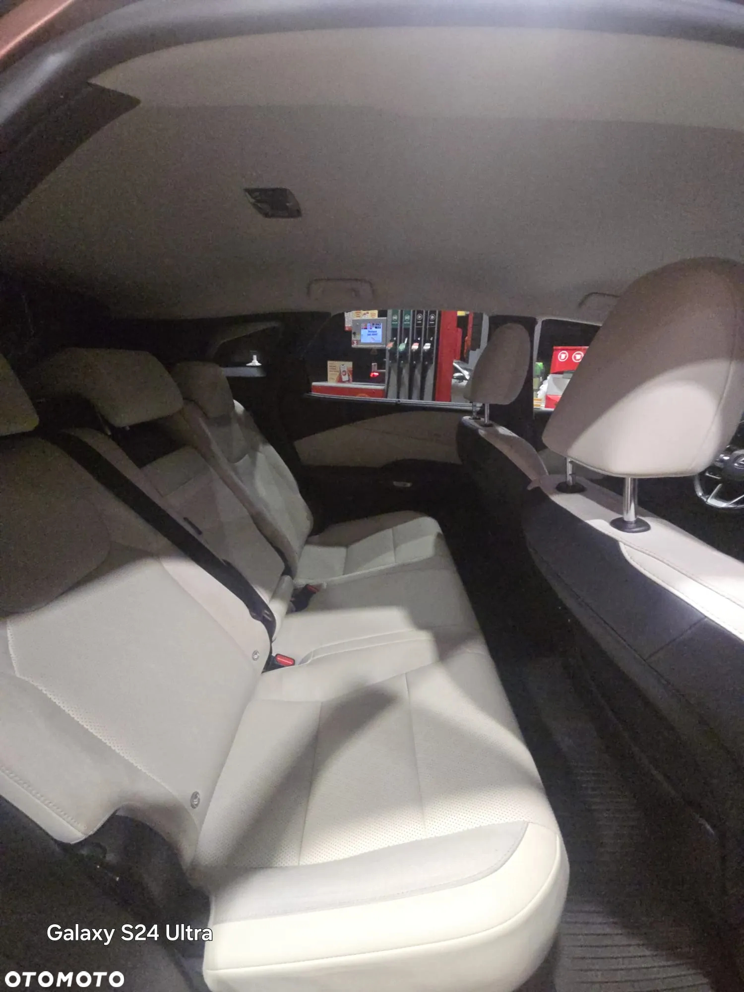 Lexus RX 450h+ Omotenashi - 9