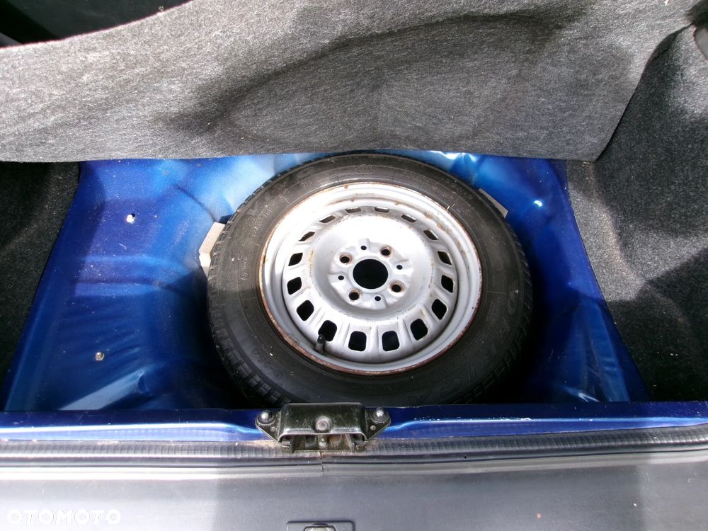 Fiat Uno 1.0 i.e - 9