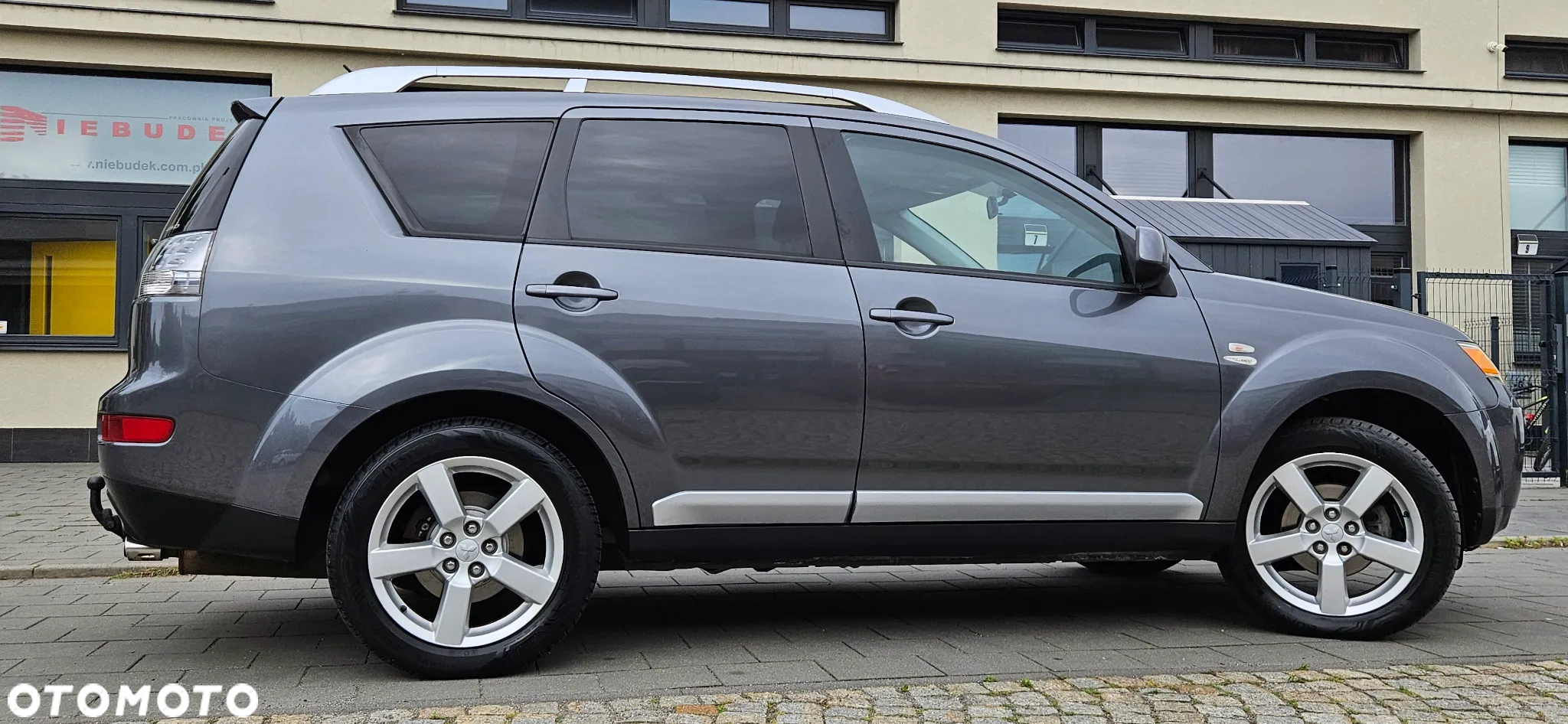 Mitsubishi Outlander 2.0 DI-D 4WD Intense - 17