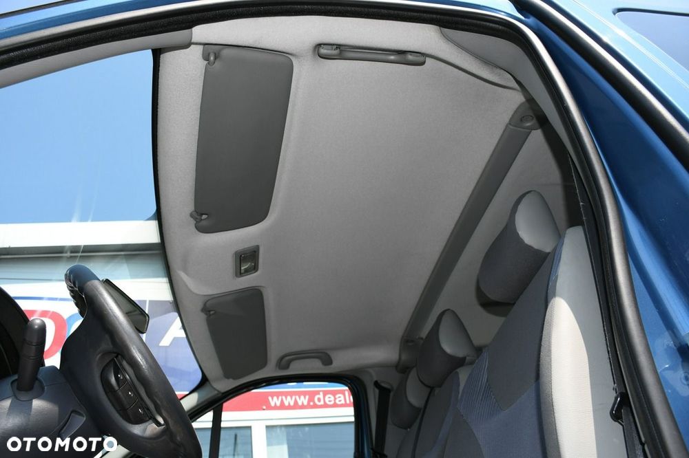 Opel Vivaro - 20