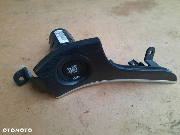 START STOP JEEP GRAND CHEROKEE WK2 DREWNO MAT