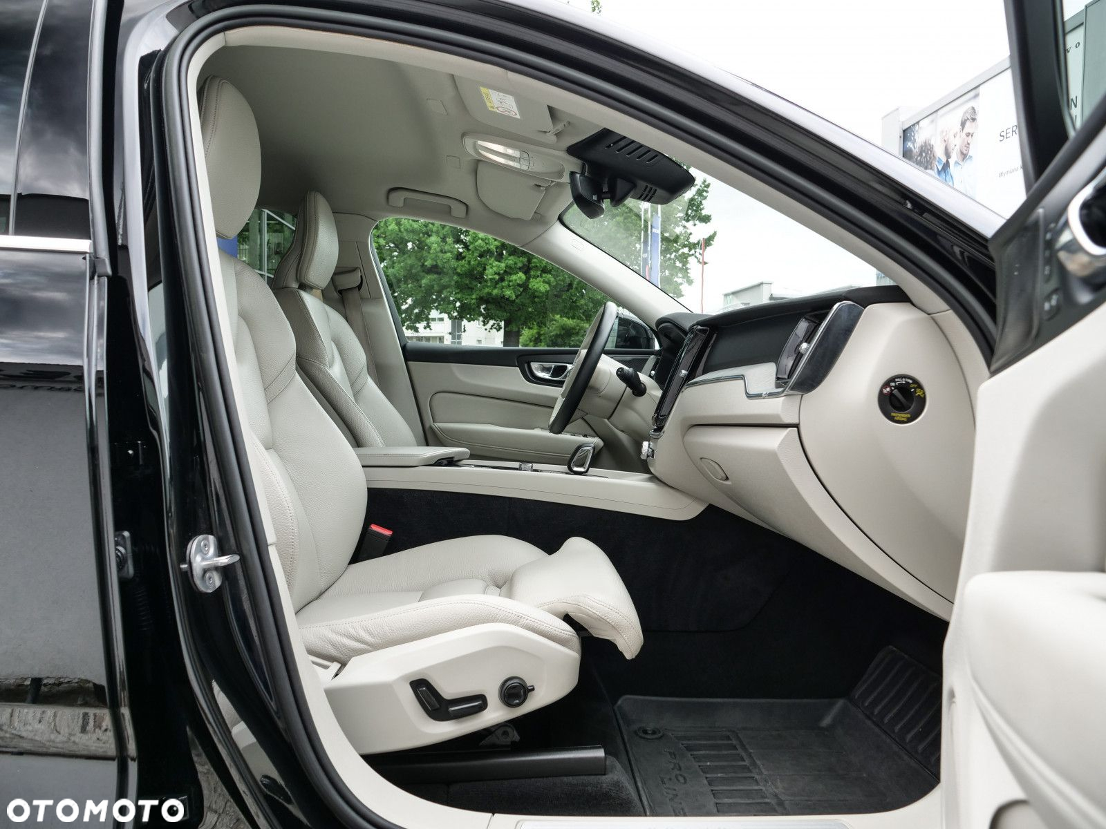 Volvo XC 60 - 31