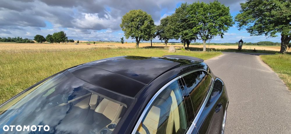 Porsche Panamera 4 E-Hybrid - 16